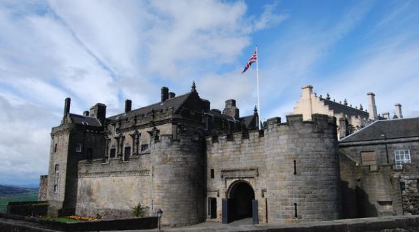 Outlander Tour with Doune Castle Entry + Edinburgh Castle: Guided Tour - Image 5