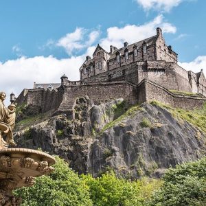 Wizard Top Sights Tour with Edinburgh Castle Entry