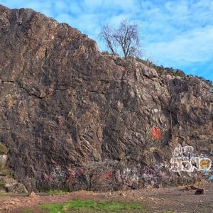 Alternative view of Climbing & Abseil Blackford Quarry Edinburgh