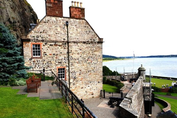Loch Lomond, Dumbarton and Stirling Castle, Luxury Private Tour - Image 12