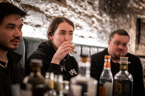 Evolution of Gin and Underground Gin Tasting in Edinburgh - Image 5
