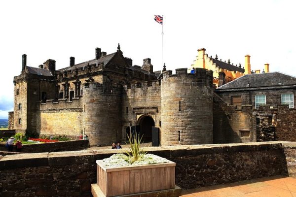 Loch Lomond, Dumbarton and Stirling Castle, Luxury Private Tour - Image 10
